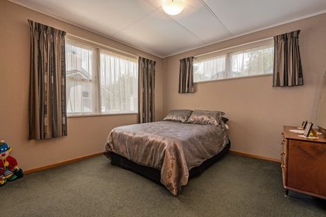 Photo of property in 7 Panako Place, Awapuni, Palmerston North, 4412