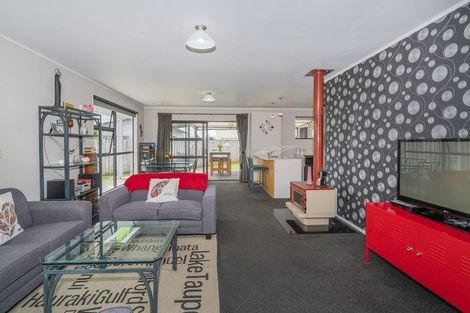 Photo of property in 1 Cholmondeley Crescent, Whitianga, 3510