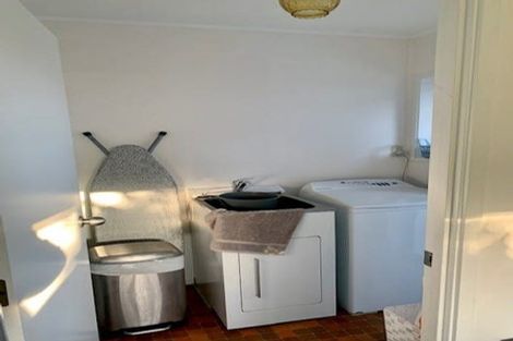 Photo of property in 2/14 Trafalgar Road, Milford, Auckland, 0620