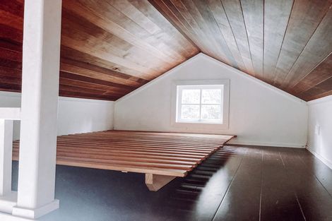 Photo of property in 197 Parker Road, Oratia, Auckland, 0604