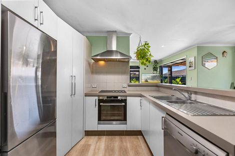 Photo of property in 162 Doncaster Drive, Papamoa Beach, Papamoa, 3118