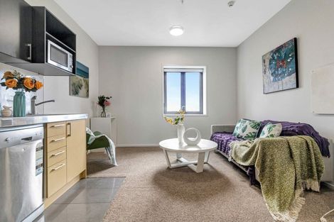 Photo of property in Twin Towers, 703/17 Putney Way, Manukau, Auckland, 2104