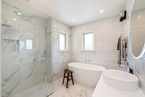 Photo of property in 118 Hamilton Avenue, Ilam, Christchurch, 8041