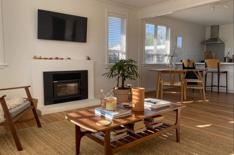 Photo of property in 8 Barrett Place, Carterton, 5713