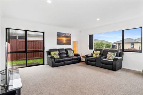 Photo of property in 42 Kohekohe Road, Papamoa Beach, Papamoa, 3118