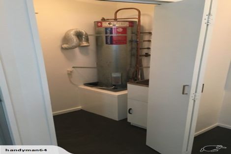 Photo of property in Luxford Villas, 115/72 Herald Street, Berhampore, Wellington, 6023