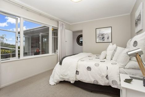 Photo of property in 1/2a Dallinghoe Crescent, Milford, Auckland, 0620