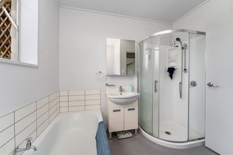 Photo of property in 324 Te Moana Road, Waikanae, 5036