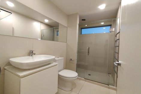 Photo of property in 10a Waterloo Road, Milford, Auckland, 0620