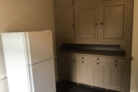 Photo of property in 118 Holly Road, St Albans, Christchurch, 8014