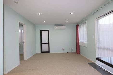 Photo of property in 16 Fiesta Drive, Half Moon Bay, Auckland, 2012