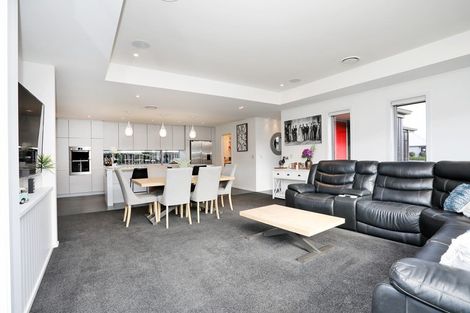 Photo of property in 28 Northside Drive, Waikiwi, Invercargill, 9810