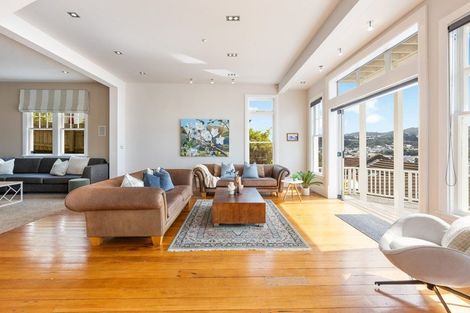 Photo of property in 17 Austin Street, Mount Victoria, Wellington, 6011
