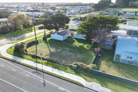 Photo of property in 49 Seabury Avenue, Foxton Beach, Foxton, 4815
