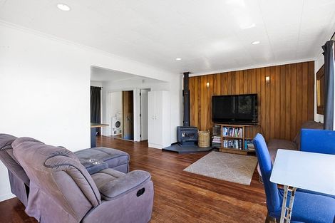 Photo of property in 3 Ward Place, Marfell, New Plymouth, 4310