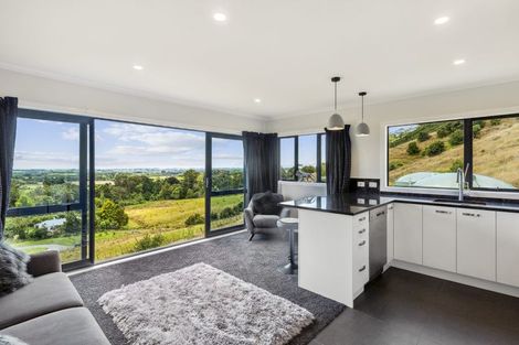 Photo of property in 129 South Manakau Road, Manakau, Otaki, 5583