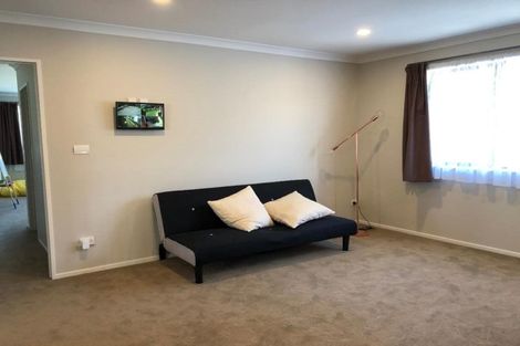 Photo of property in 2 Mullafin Road, Flat Bush, Auckland, 2019