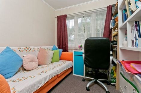 Photo of property in 672 Te Atatu Road, Te Atatu Peninsula, Auckland, 0610