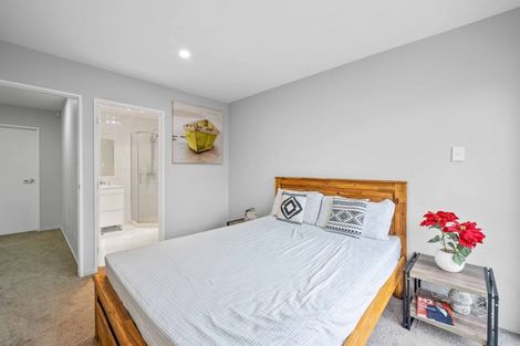 Photo of property in 11b Kimdale Place, Totara Heights, Auckland, 2105