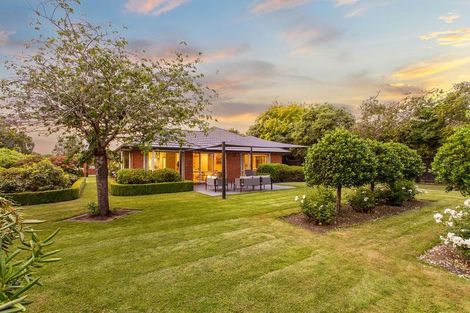 Photo of property in 317 Gardiners Road, Harewood, Christchurch, 8051
