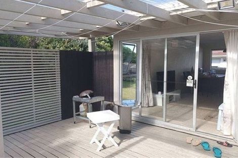 Photo of property in 2/36 Archmillen Avenue, Pakuranga Heights, Auckland, 2010