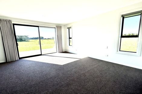 Photo of property in 33 Billy Way, West Plains, Invercargill, 9874