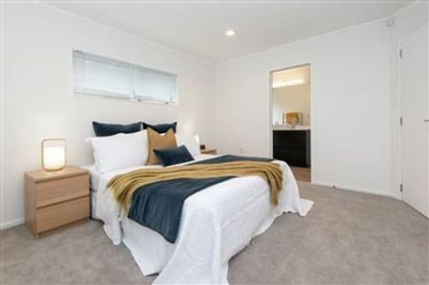 Photo of property in 2/23 Tarnica Road, Northpark, Auckland, 2013