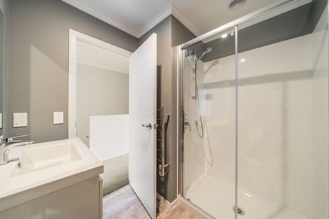 Photo of property in 2/10 Marion Street, Silverstream, Upper Hutt, 5019