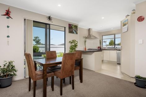 Photo of property in 53 Leet Crescent, Papamoa Beach, Papamoa, 3118