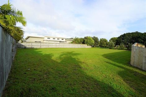 Photo of property in 370 One Tree Point Road, One Tree Point, 0118