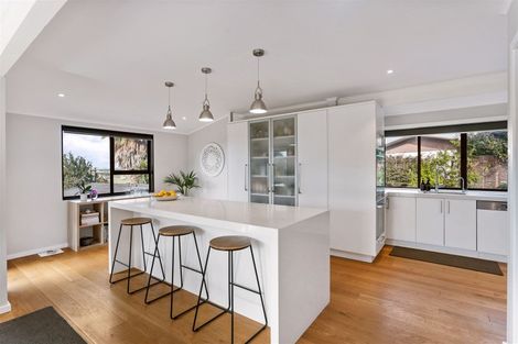 Photo of property in 133 Sandspit Road, Shelly Park, Auckland, 2014