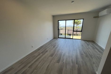 Photo of property in 18/241 Don Buck Road, Massey, Auckland, 0614