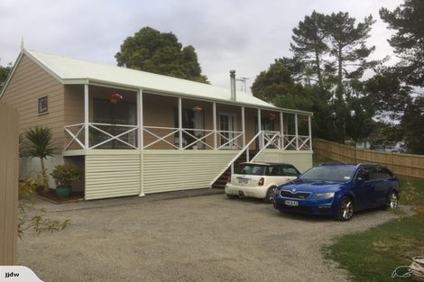 Photo of property in 35 Claverdon Drive, Massey, Auckland, 0614