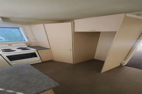 Photo of property in 1/21 Target Road, Totara Vale, Auckland, 0629