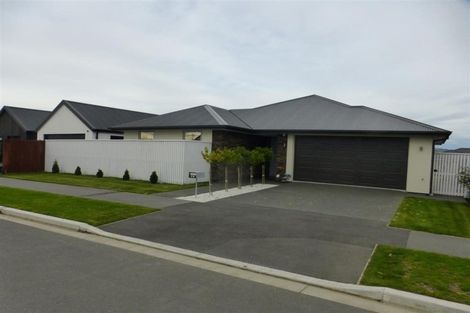 Photo of property in 20 Luxembourg Crescent, Halswell, Christchurch, 8025