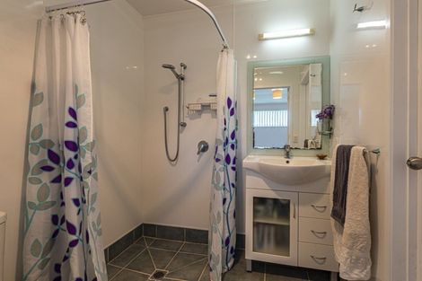 Photo of property in 11 Noone Close, Onerahi, Whangarei, 0110