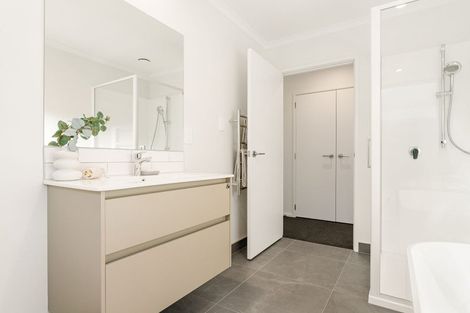 Photo of property in 23 Hammick Crescent, Pyes Pa, 3112