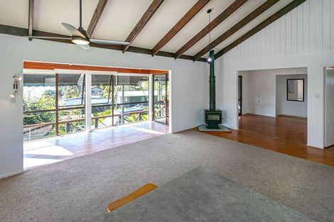 Photo of property in 19 Puriri Road, Te Kouma, Coromandel, 3581