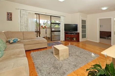 Photo of property in 60 Glendene Avenue, Glendene, Auckland, 0602