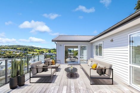Photo of property in 19 Ariel Place, Snells Beach, 0920