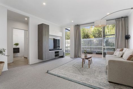 Photo of property in 3 Sanremo Lane, Stanmore Bay, Whangaparaoa, 0932