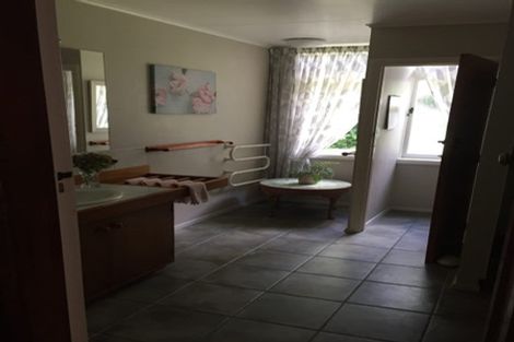 Photo of property in 16 Fairfield Road, Hawera, 4610