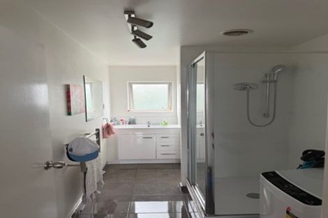 Photo of property in 33 Seddon Road, Frankton, Hamilton, 3204