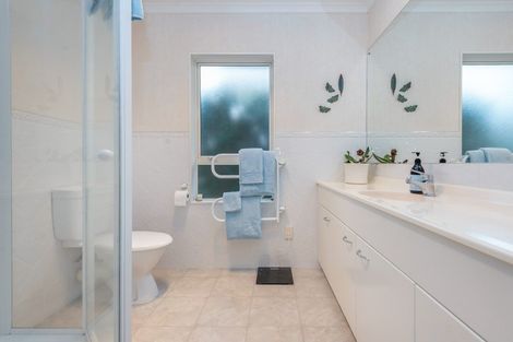 Photo of property in 26 Kilkenny Drive, Dannemora, Auckland, 2016