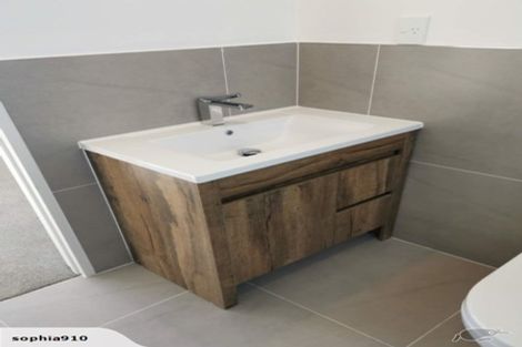 Photo of property in 37 Koroheke Road, Takanini, 2110