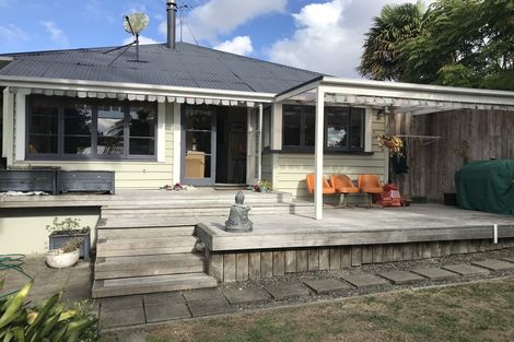 Photo of property in 38 Edgars Road, Westmere, Auckland, 1022
