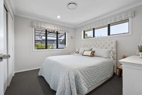 Photo of property in 25 Trump Place, Kelvin Grove, Palmerston North, 4414