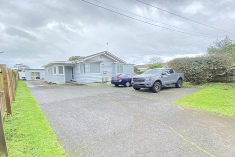 Photo of property in 14 Northcote Road, Takapuna, Auckland, 0622