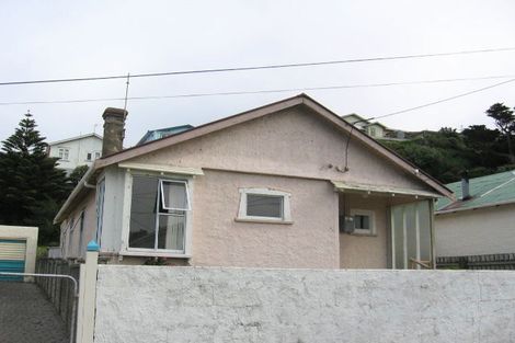 Photo of property in 30 Bridge Street, Rongotai, Wellington, 6022
