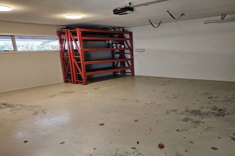 Photo of property in 40 Lakemere Way, Kinloch, Taupo, 3377